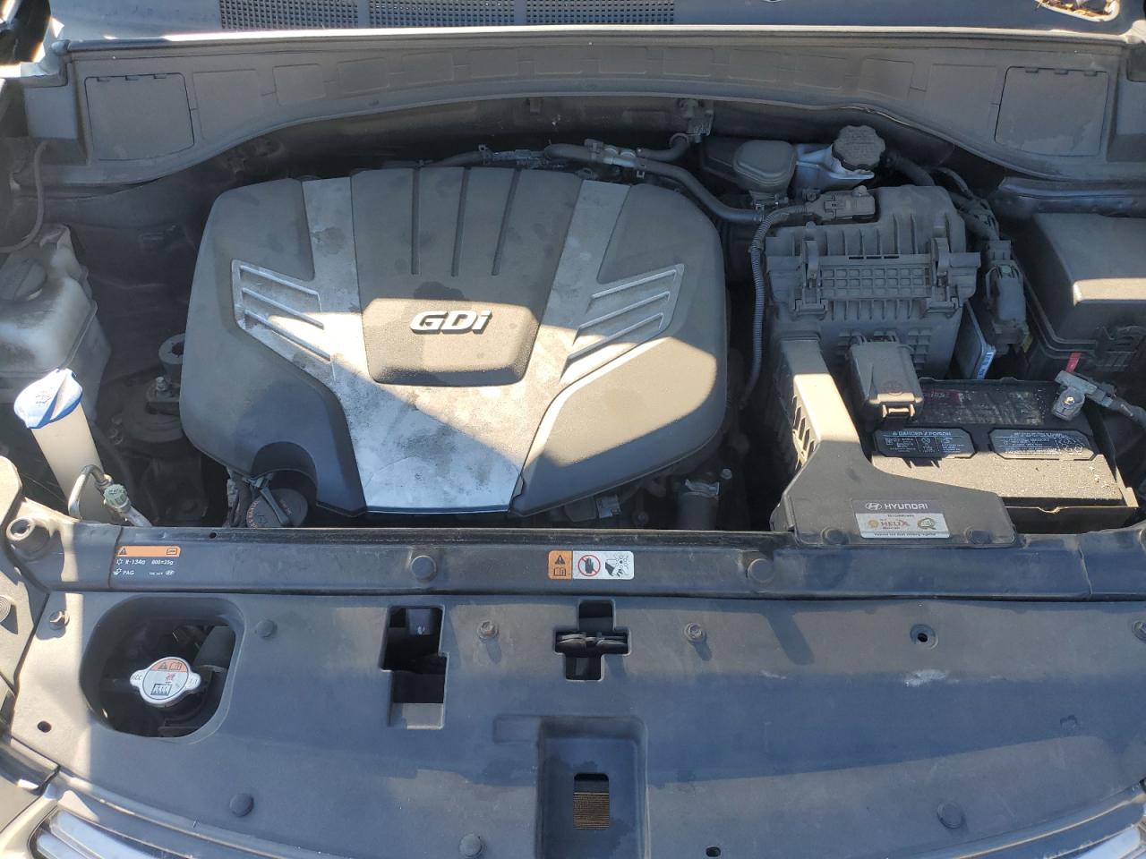 2017 Hyundai Santa Fe - Image 12