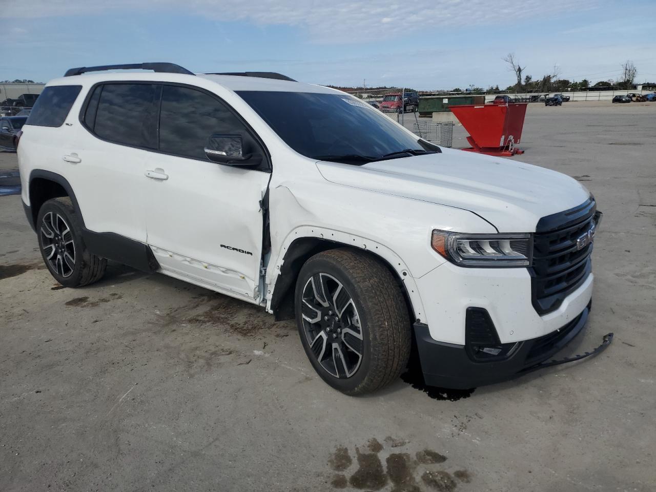 2021 GMC Acadia - Image 4