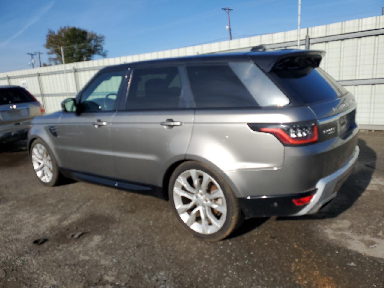 2018 Land Rover Range Rover - Image 2