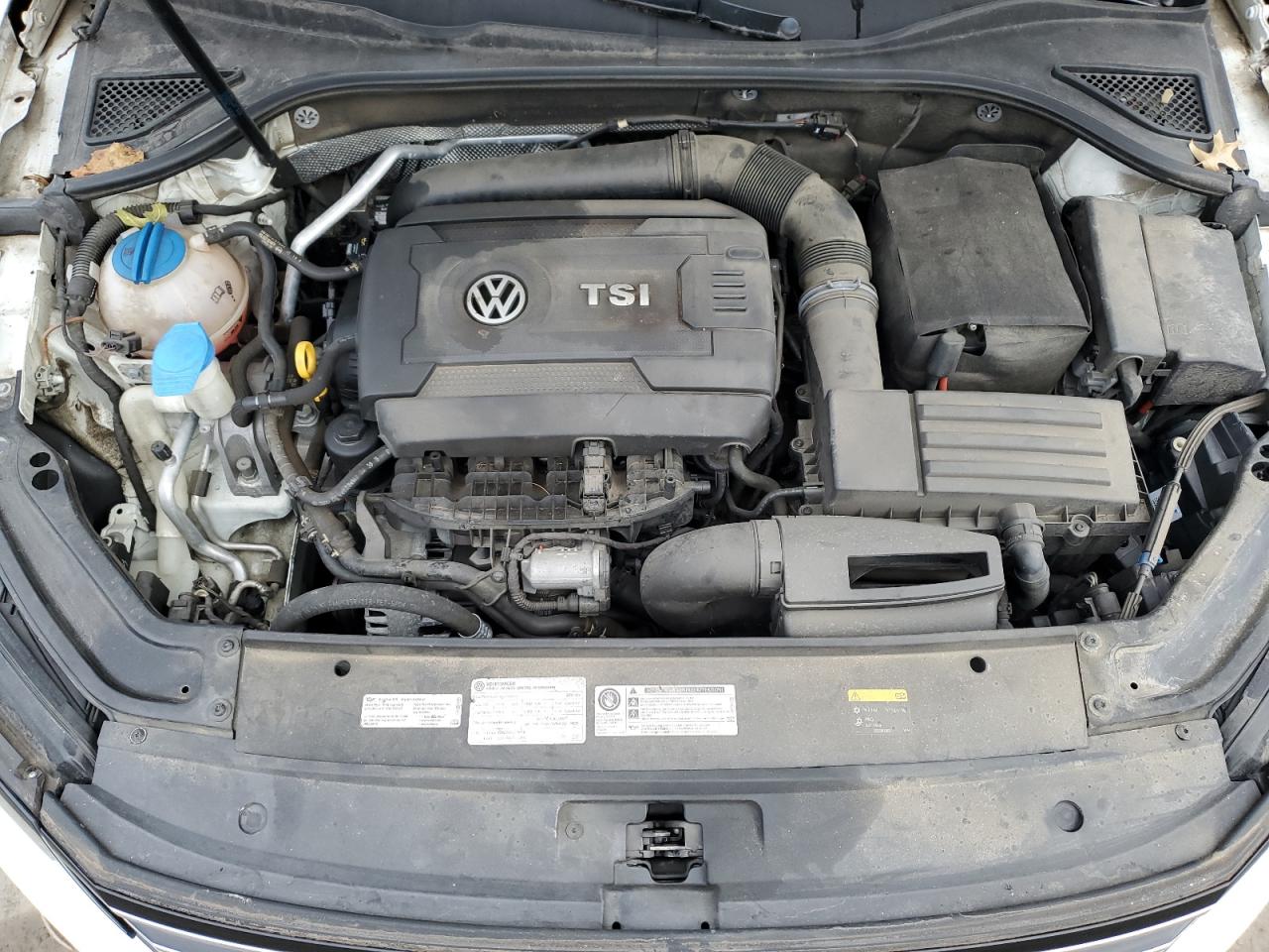 2016 Volkswagen Passat - Image 11