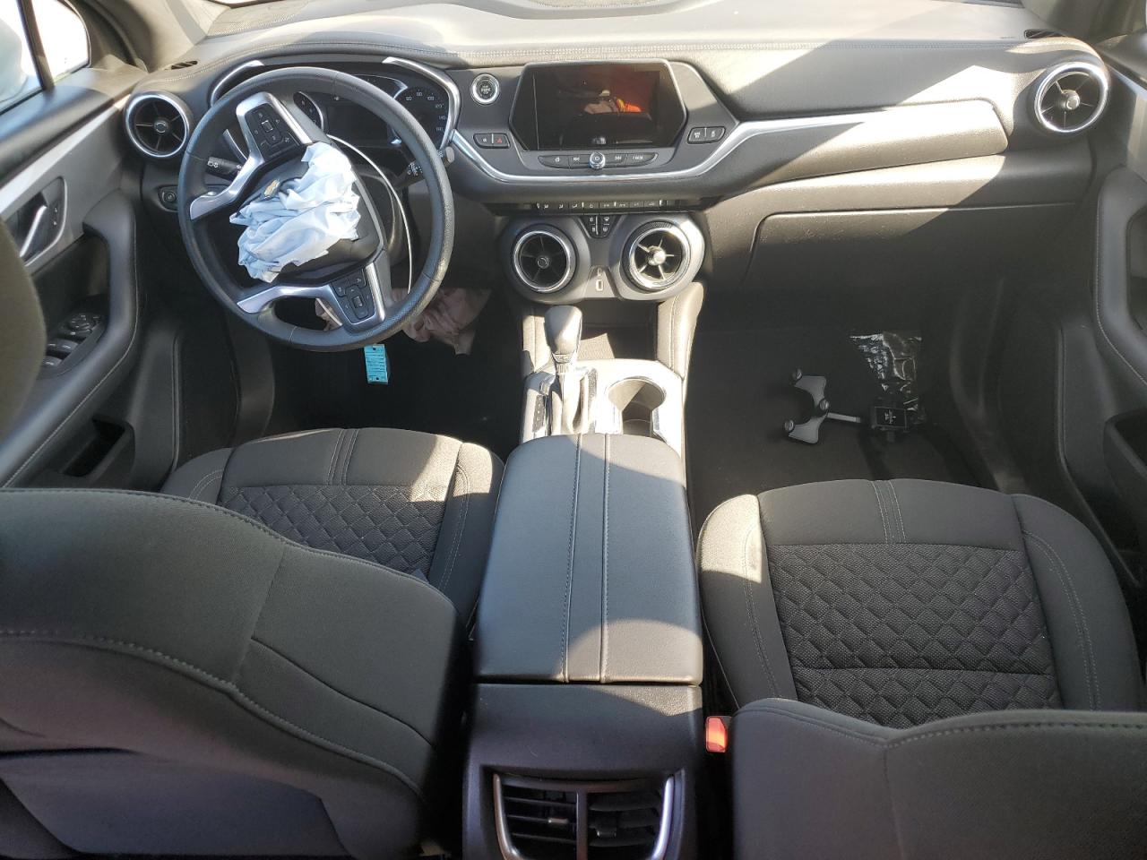 2022 Chevrolet Blazer - Image 8