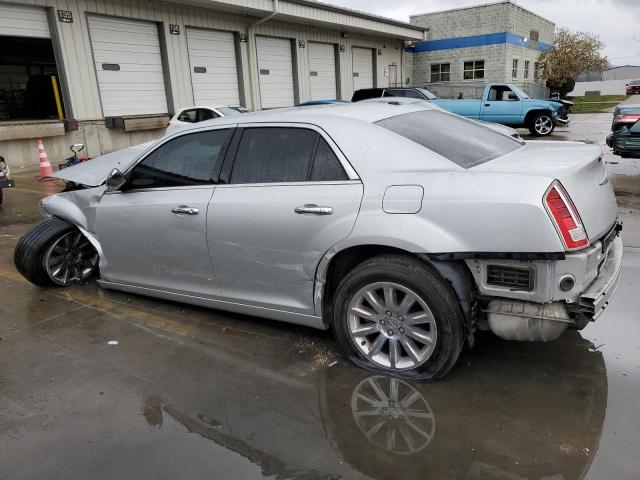  CHRYSLER 300 2012 Srebrny