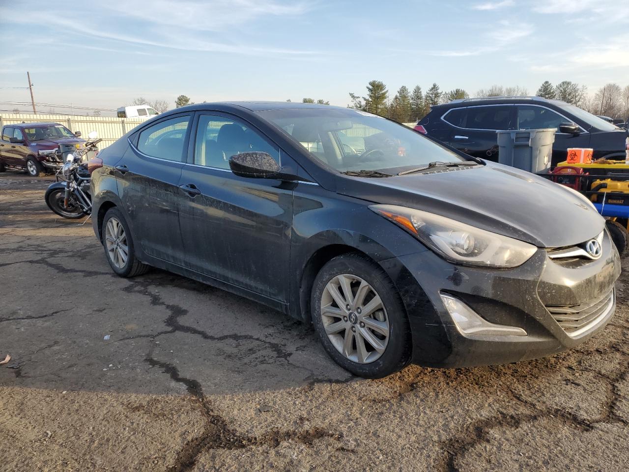 VIN KMHDH4AE3FU286077 2015 HYUNDAI ELANTRA no.4