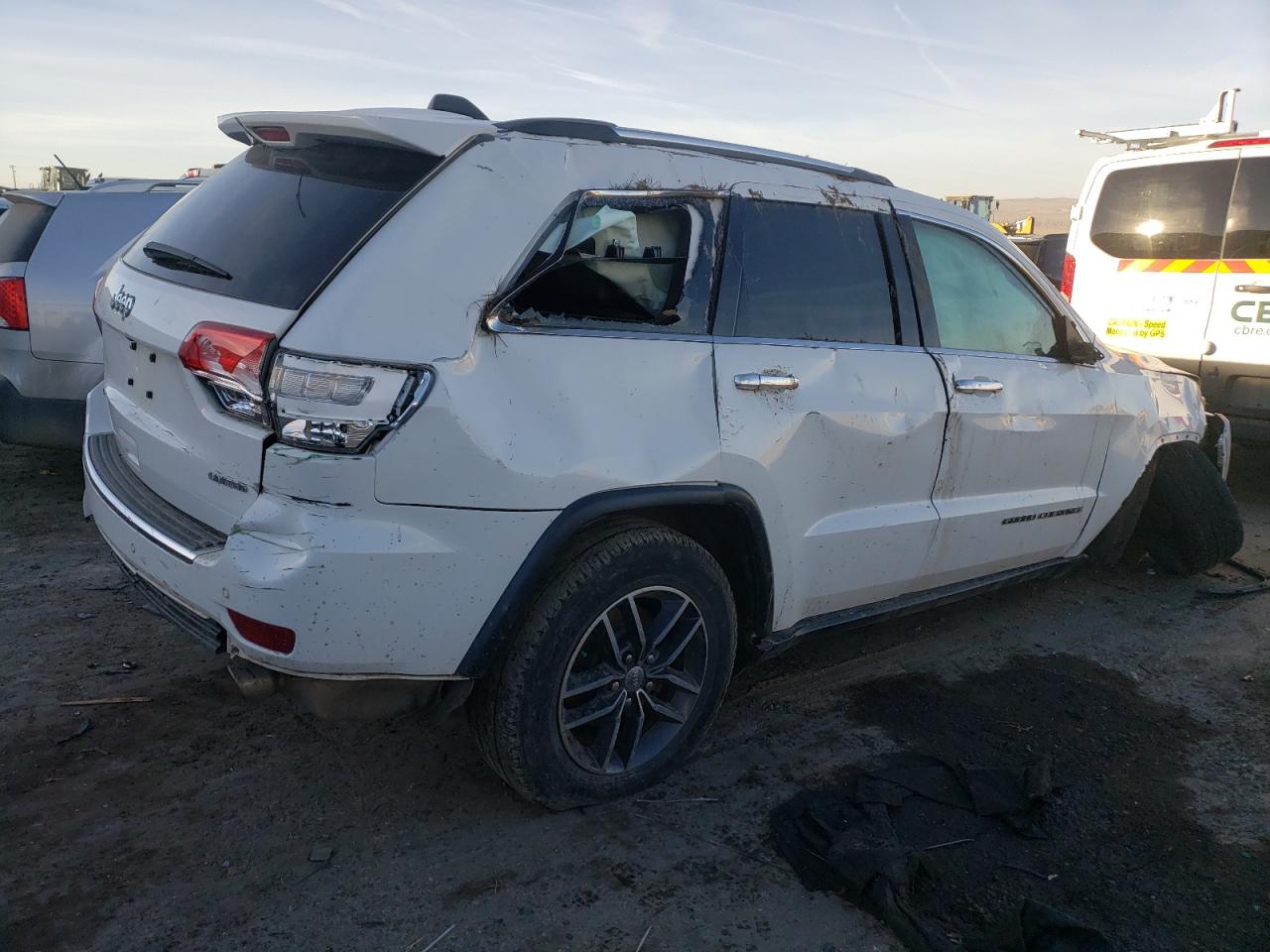 2018 Jeep Grand Cherokee - Image 3