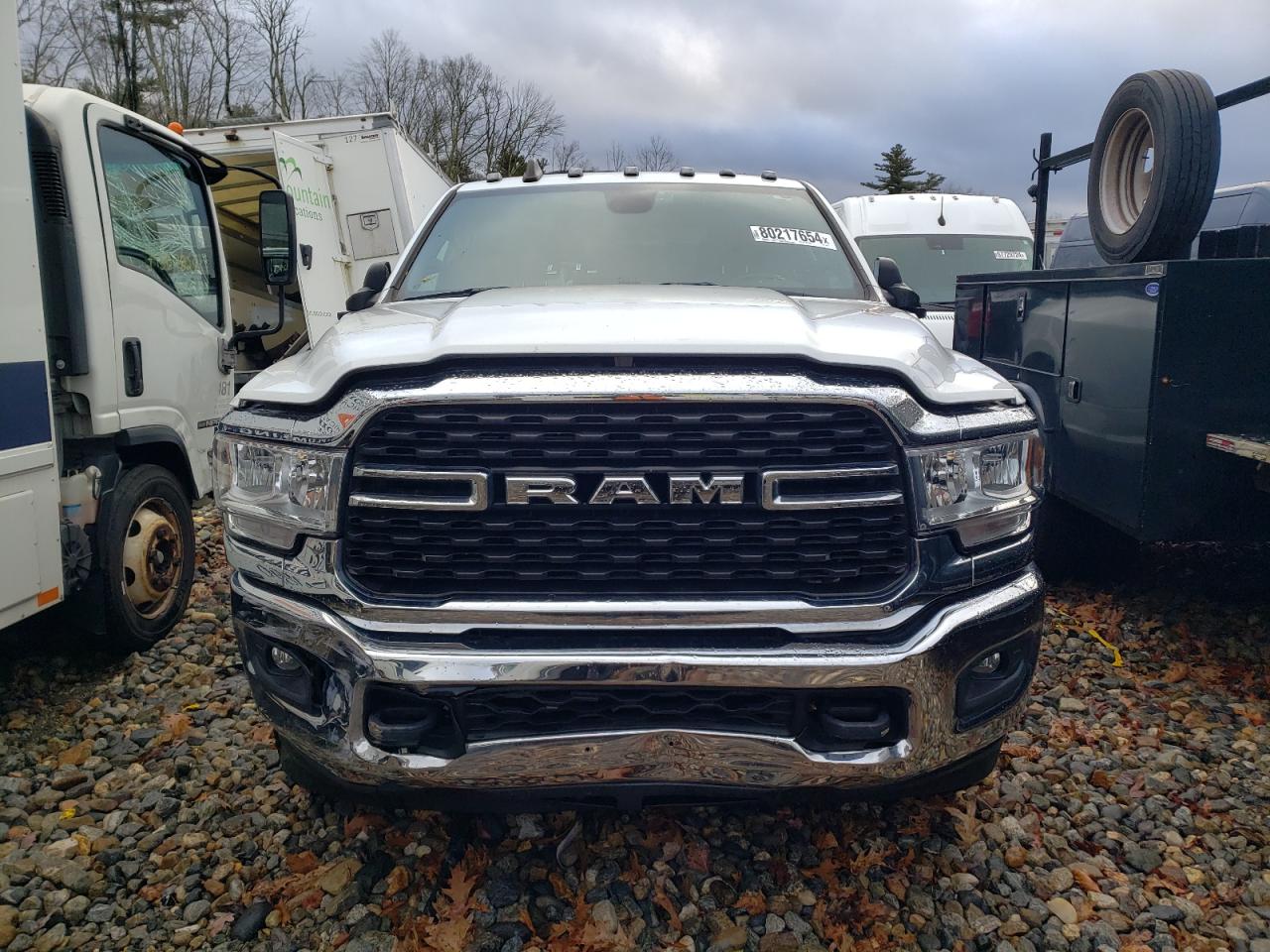 2022 RAM 3500 - Image 5