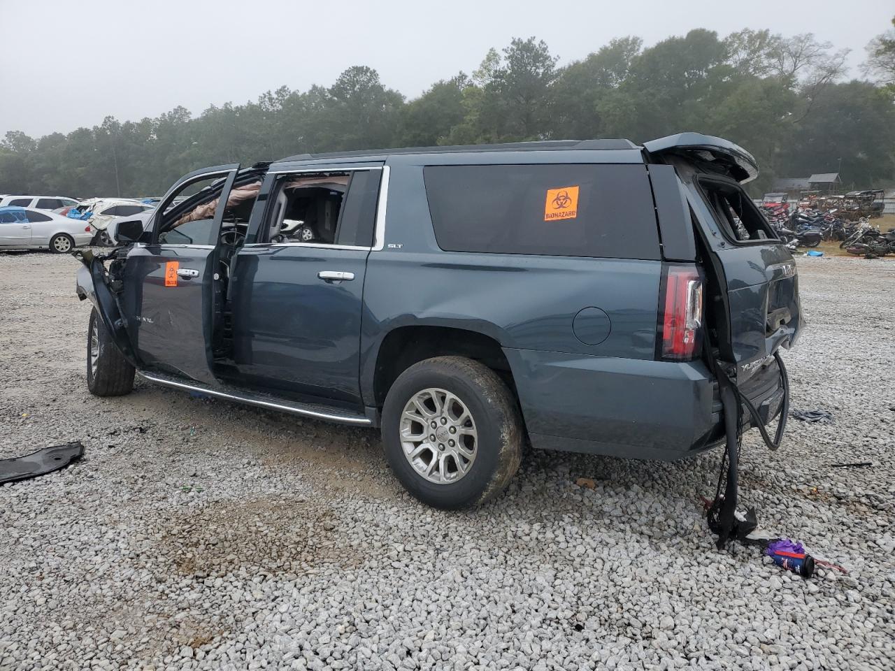 2019 GMC Yukon - Image 2