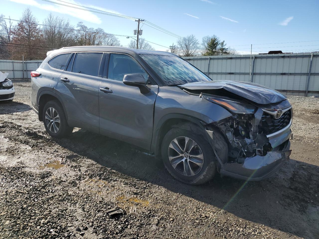 5TDGZRBH1NS571920 TOYOTA HIGHLANDER 2022