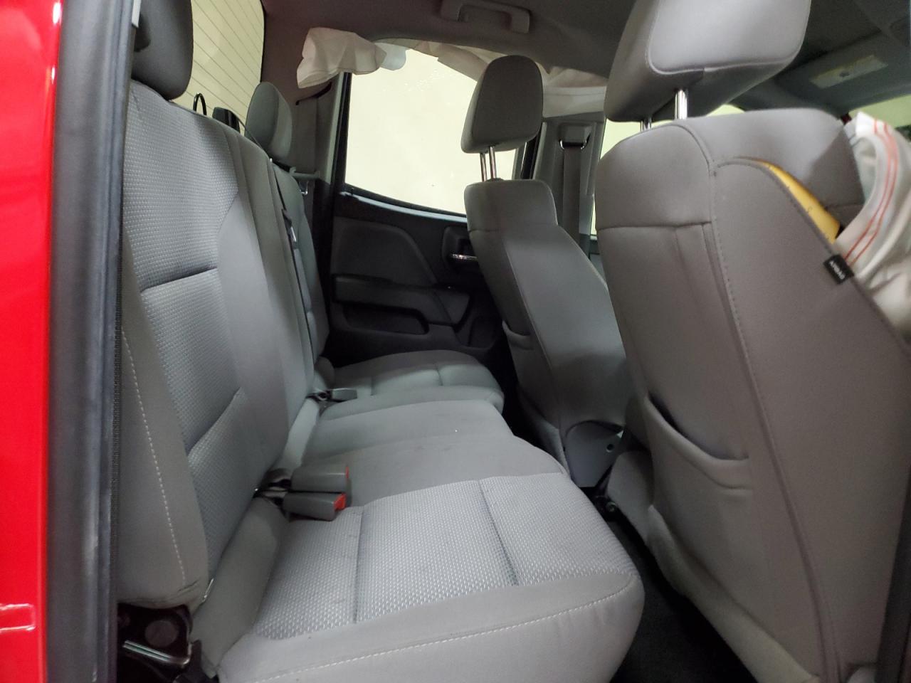 2016 Chevrolet Silverado - Image 10