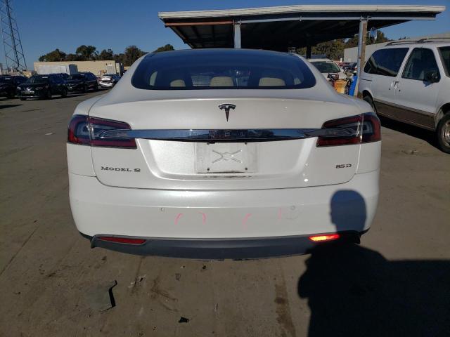  TESLA MODEL S 2015 Белый