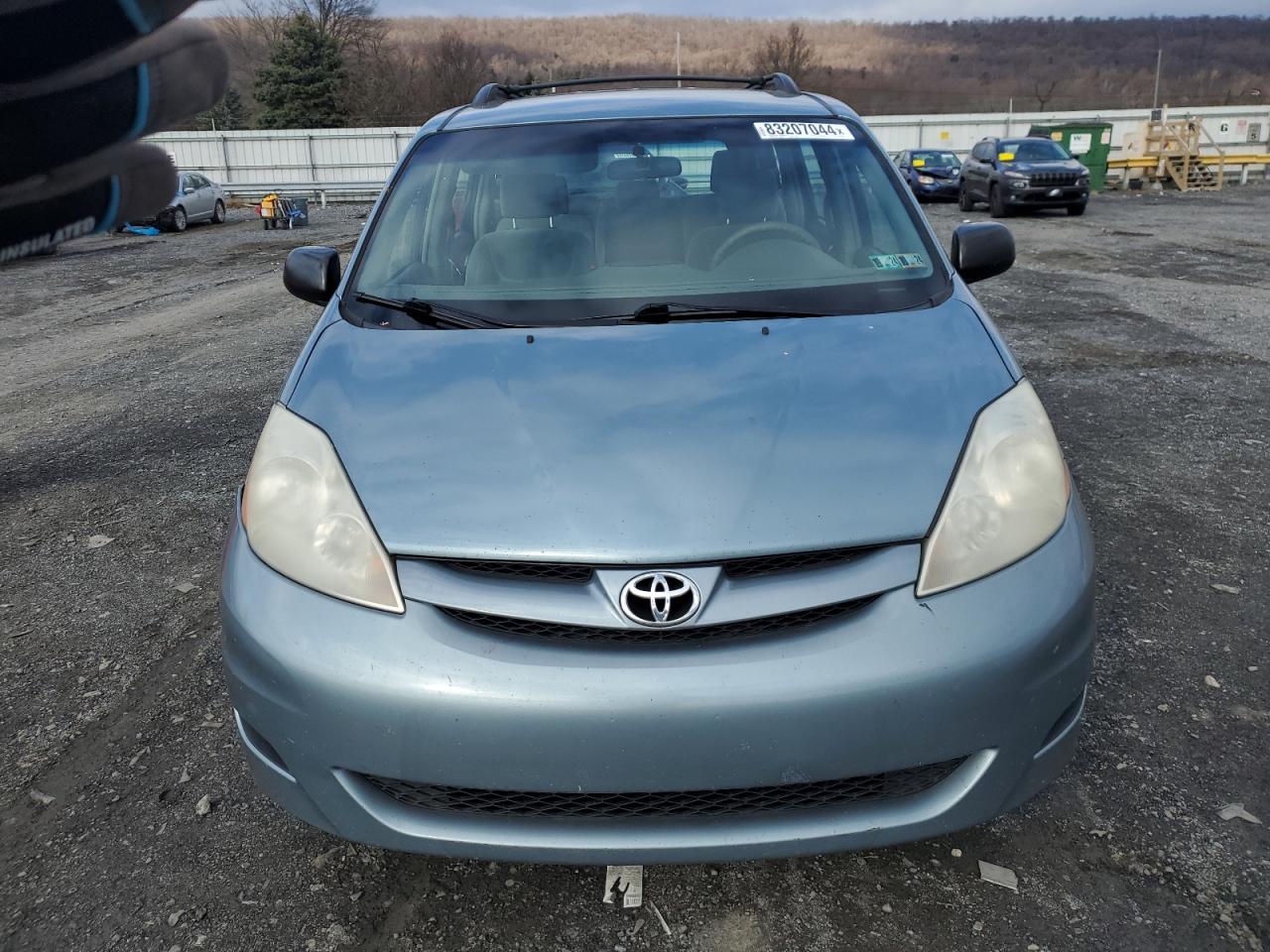 2007 Toyota Sienna - Image 5