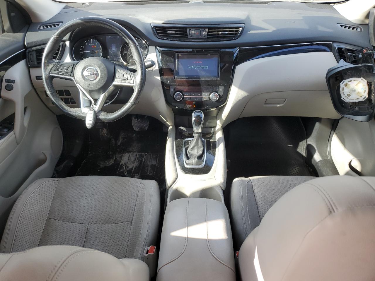 2018 Nissan Rogue - Image 8
