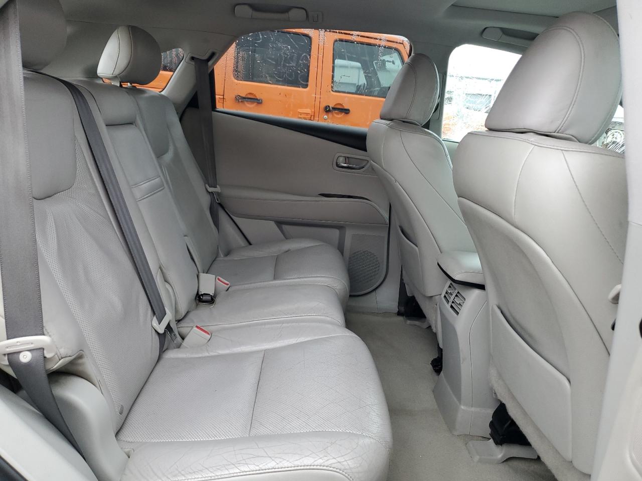 2011 Lexus RX - Image 10