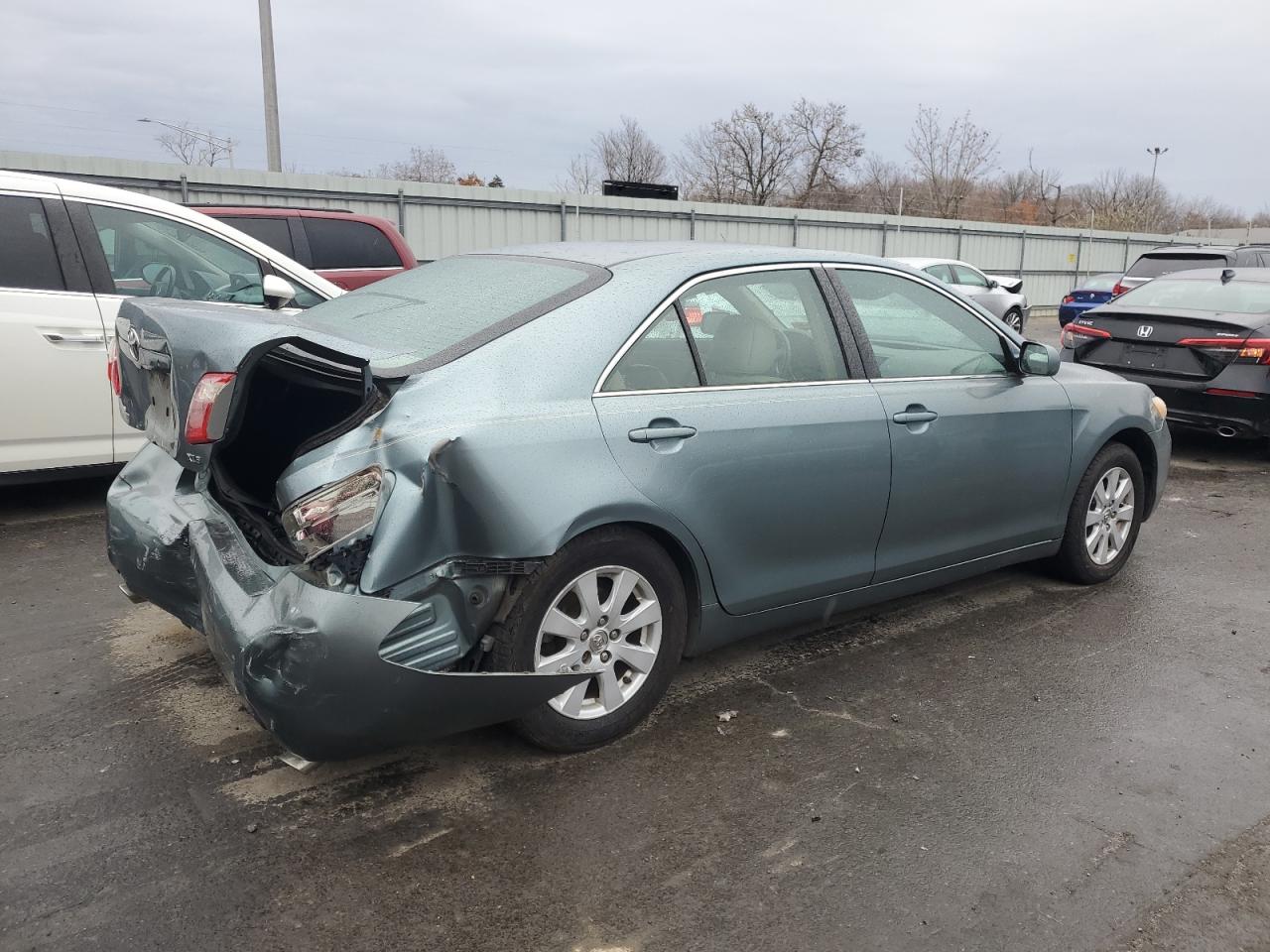 2008 Toyota Camry - Image 3