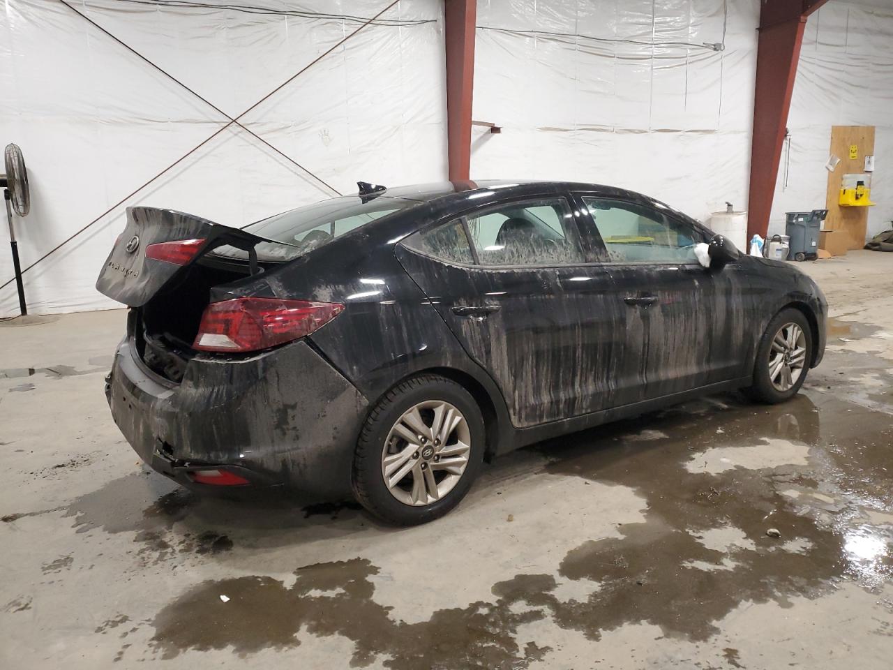 2019 Hyundai Elantra - Image 3