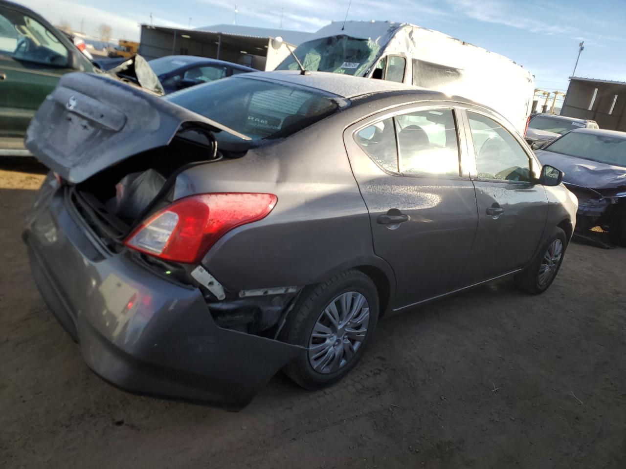 VIN 3N1CN7AP3GL905366 2016 NISSAN VERSA no.3