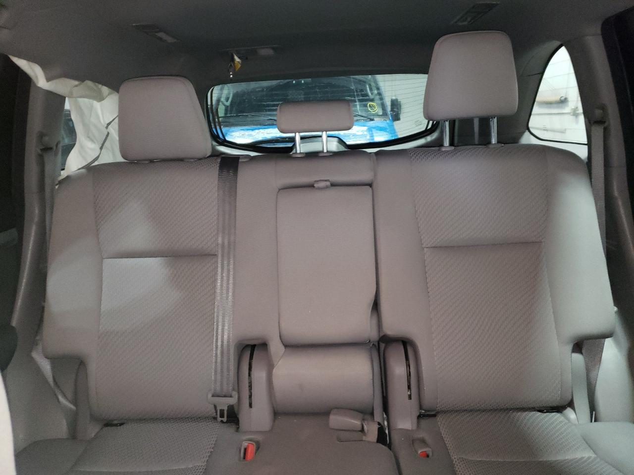 2017 Toyota Highlander - Image 10