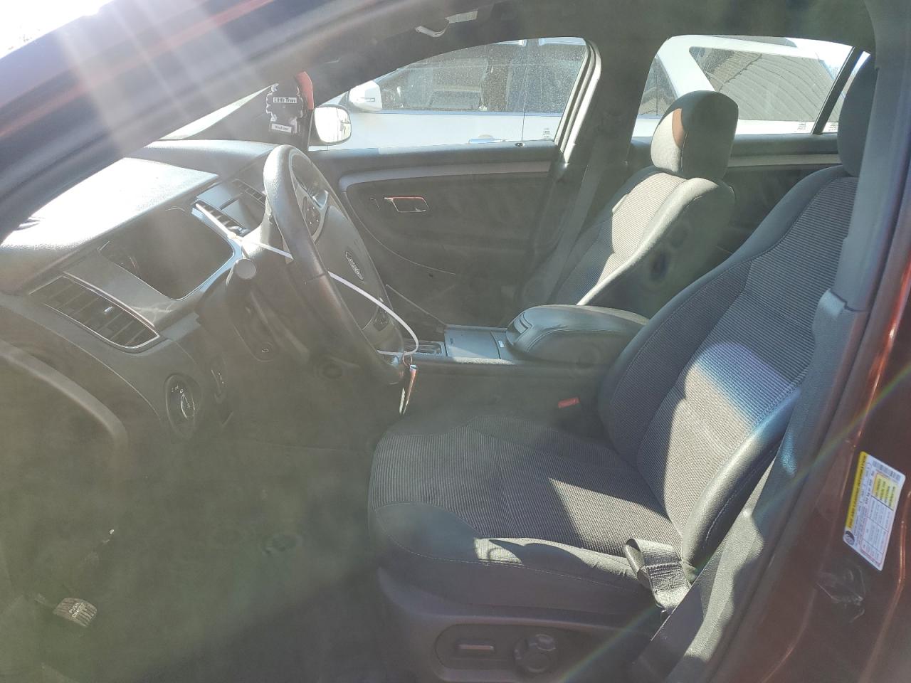 2015 Ford Taurus - Image 7