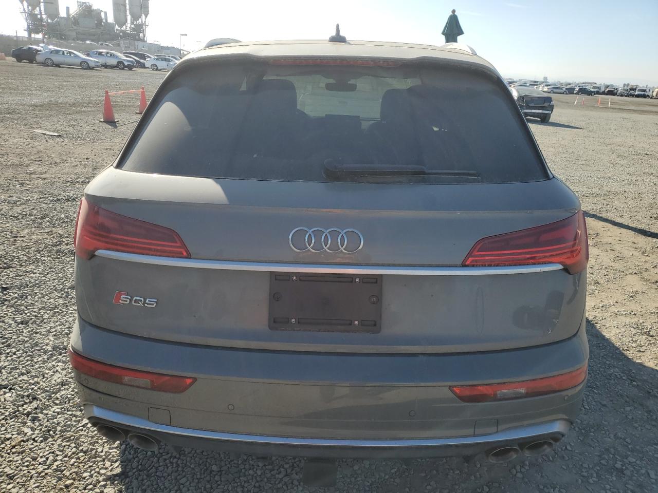 2023 Audi SQ5 - Image 6
