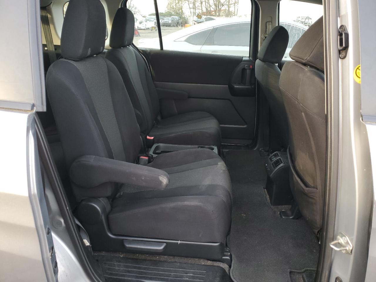 2012 Mazda 5 - Image 11