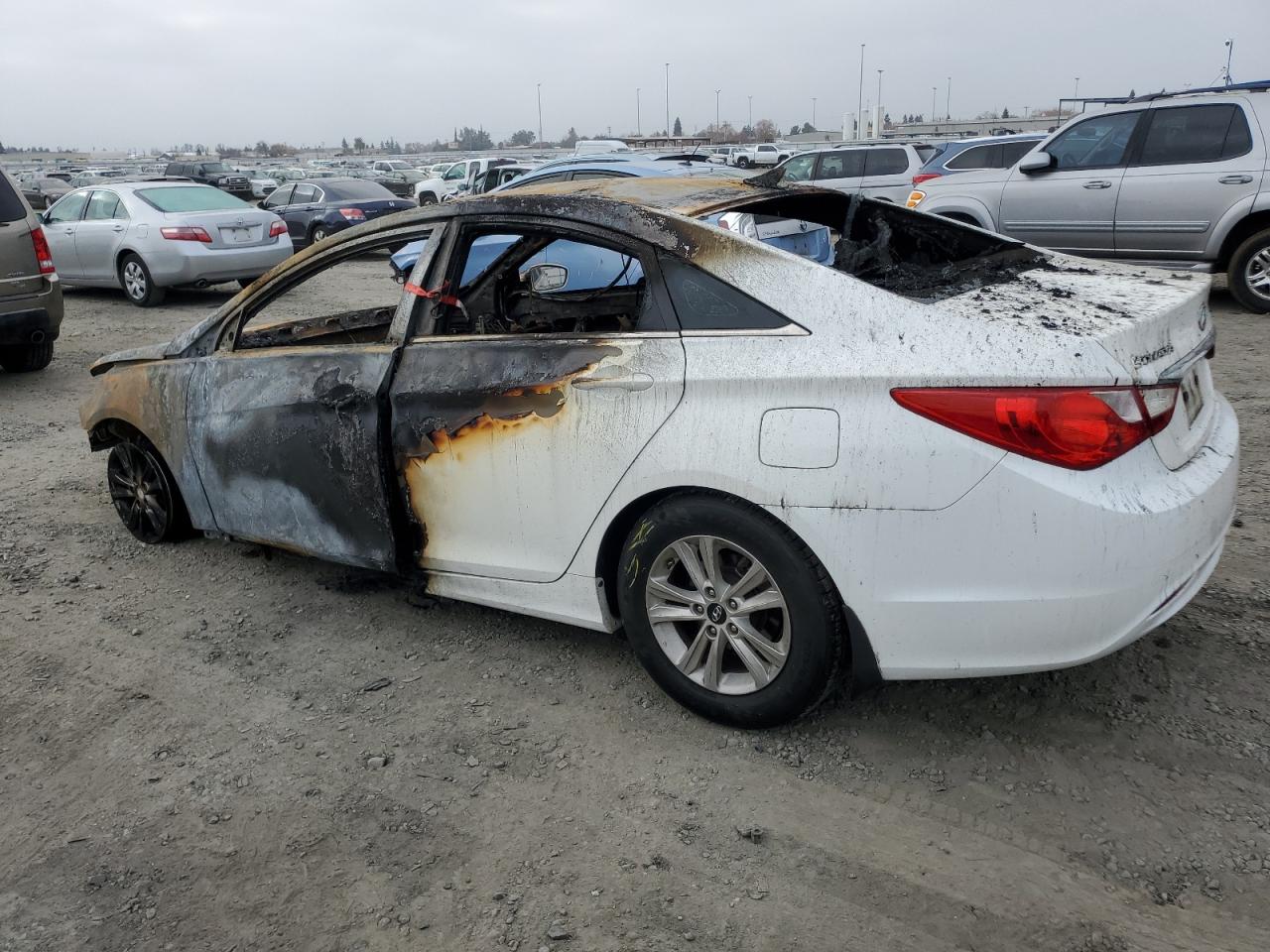 2012 Hyundai Sonata - Image 2