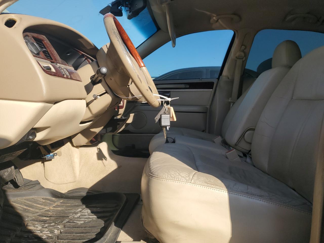 2006 Lincoln Town Car - Image 7