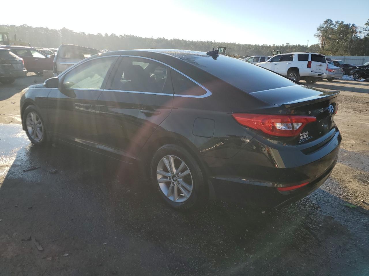 2015 Hyundai Sonata - Image 2