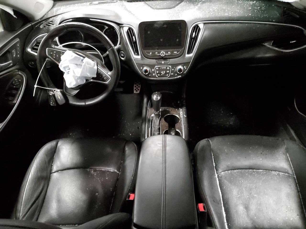 2016 Chevrolet Malibu - Image 8