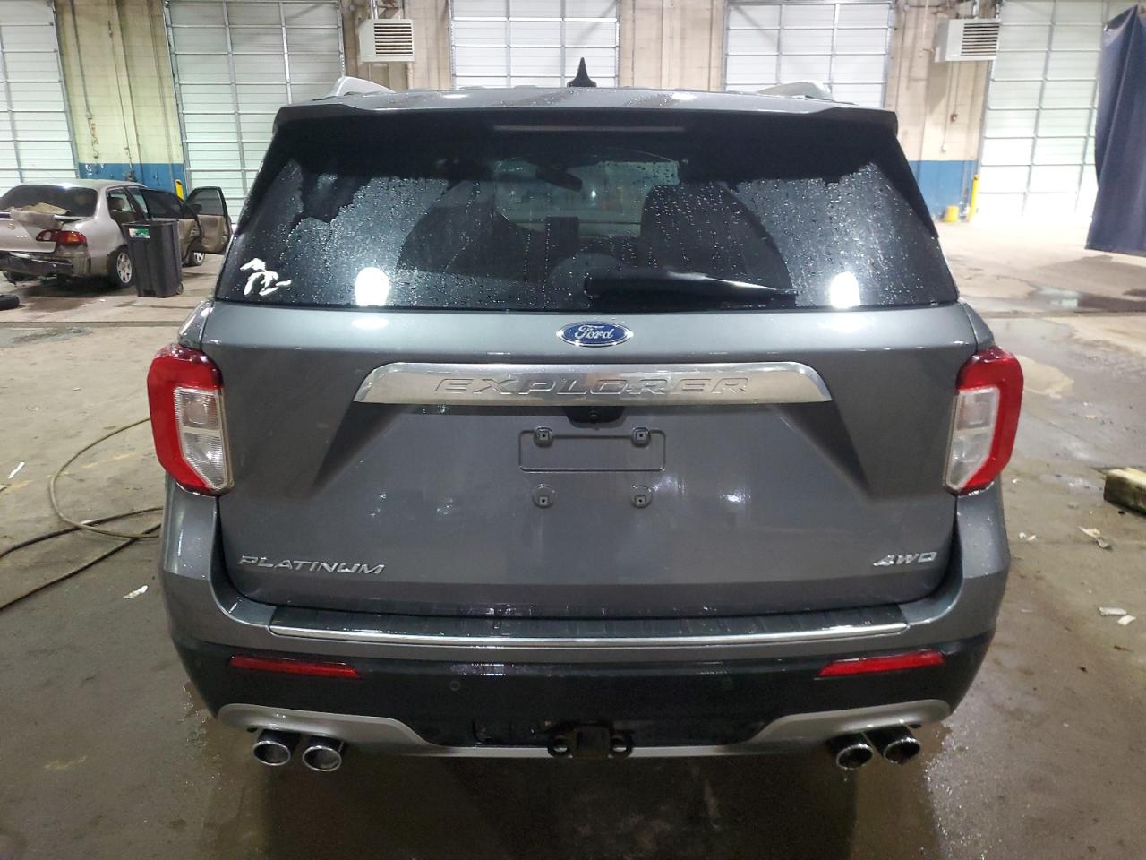 2022 Ford Explorer - Image 6