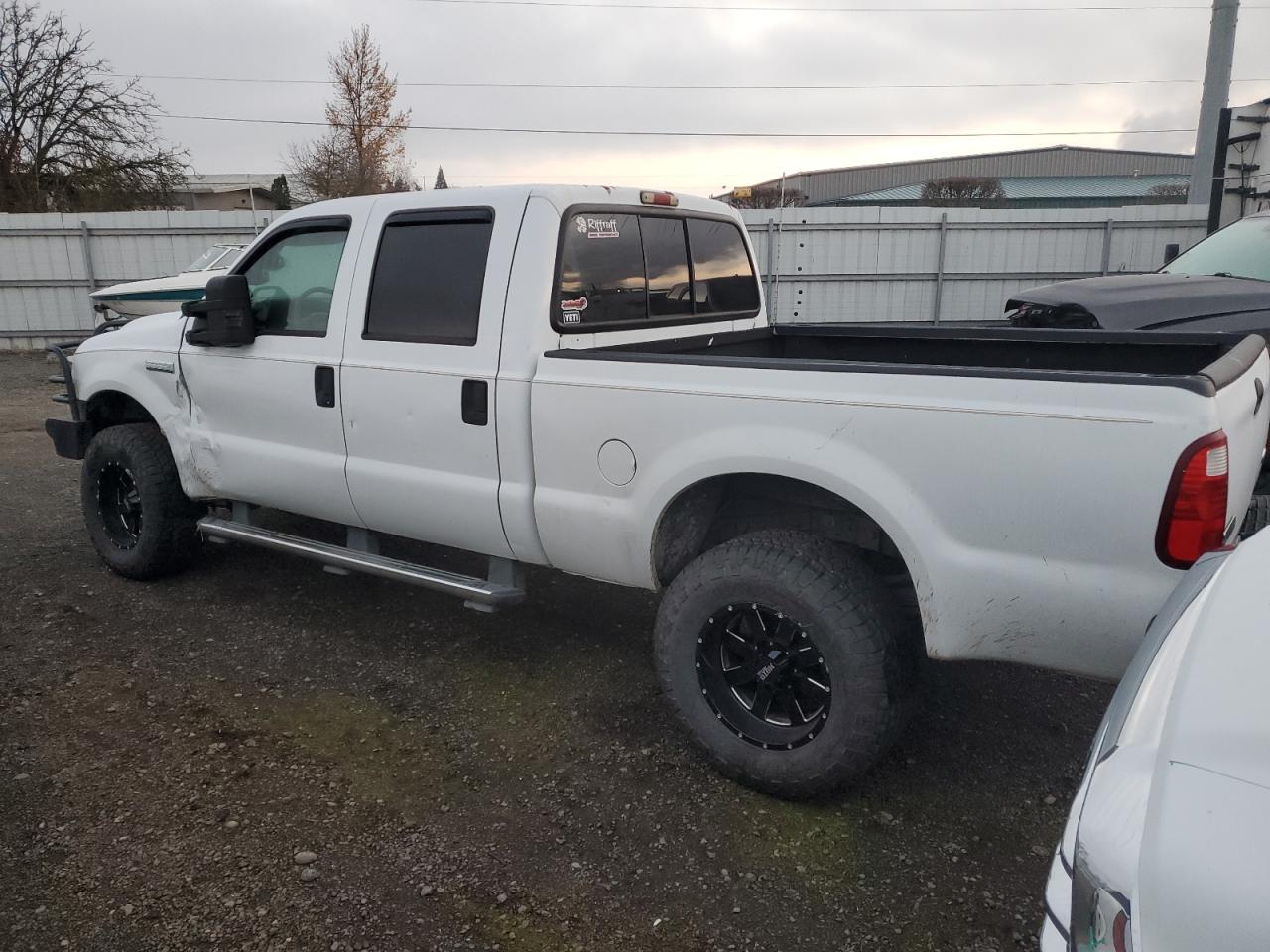 2000 Ford F350 - Image 2