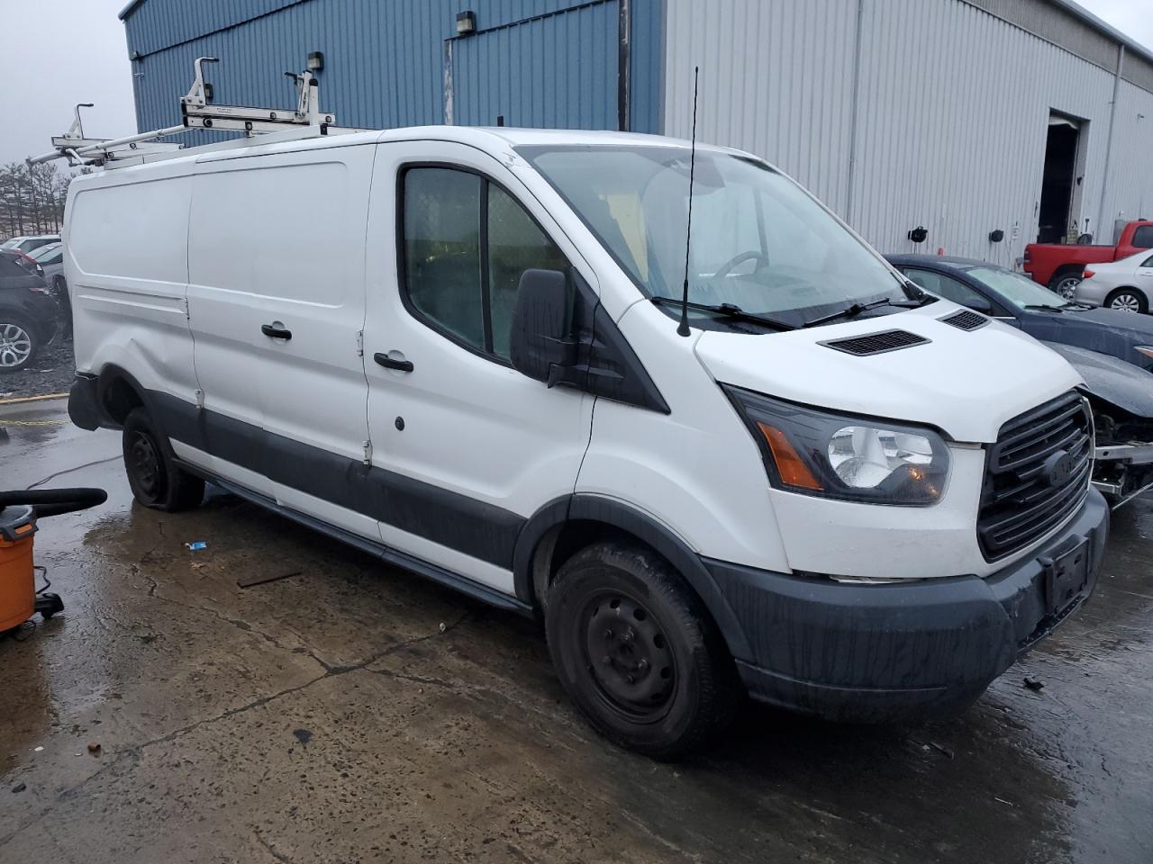 VIN 1FTYE9ZM0HKA97215 2017 FORD TRANSIT no.4