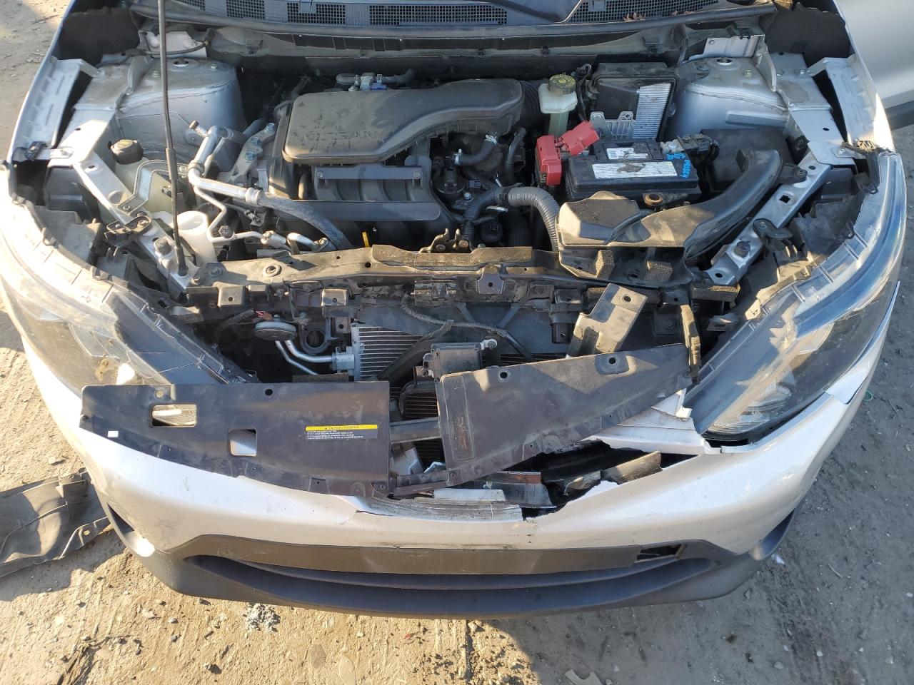 2019 Nissan Rogue - Image 12