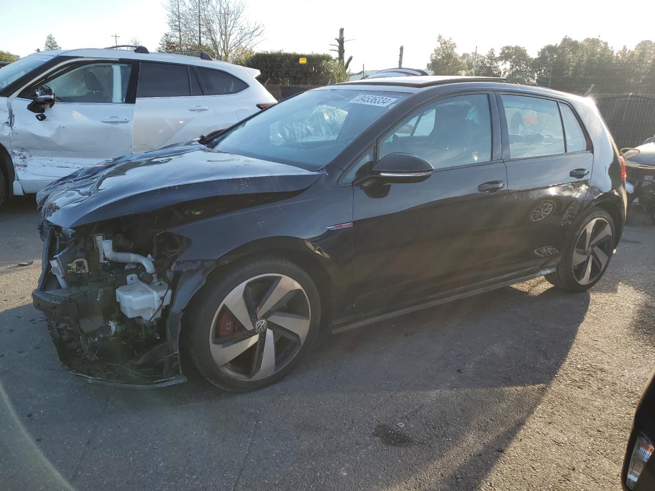 VIN 3VW447AU9JM250784 2018 VOLKSWAGEN GTI no.1