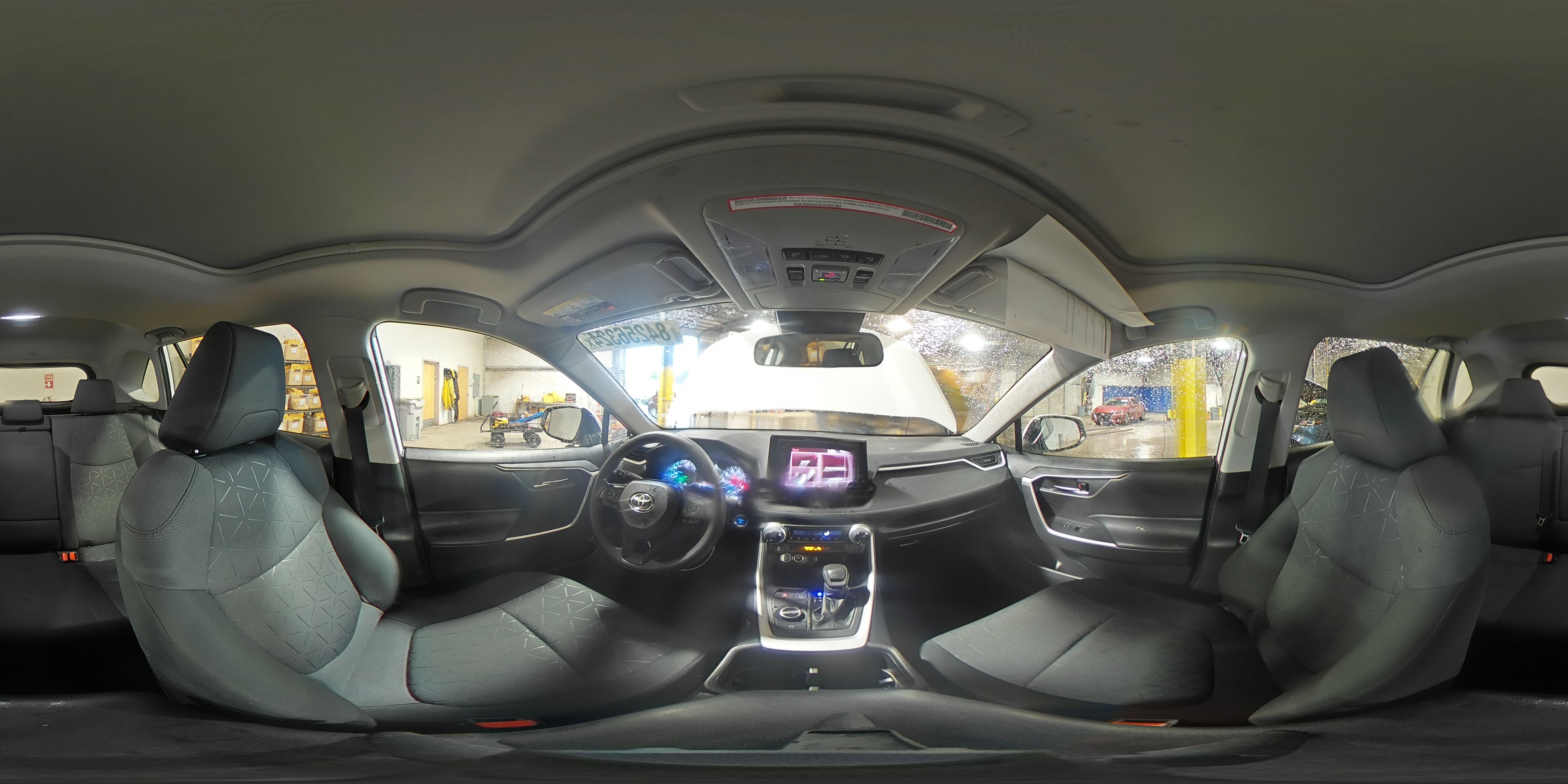 2022 Toyota RAV 4 - Image 15
