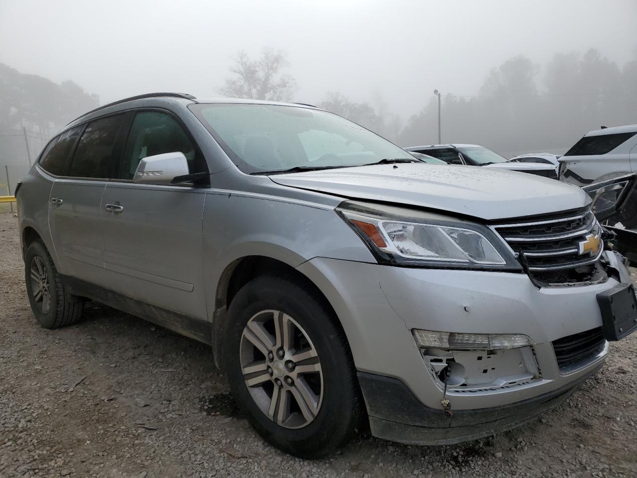 VIN 1GNKRGKD2GJ347879 2016 CHEVROLET TRAVERSE no.4