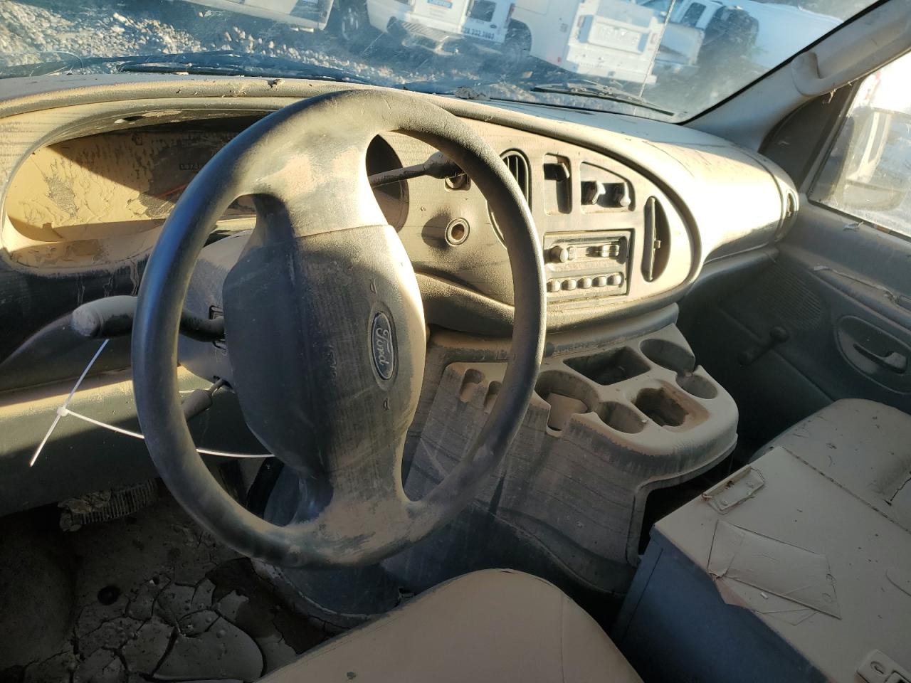 2003 Ford Econoline VIN: 1FTP624283HB08257 Lot: 83454344