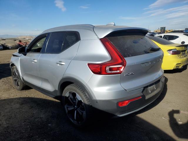  VOLVO XC40 2019 Серебристый