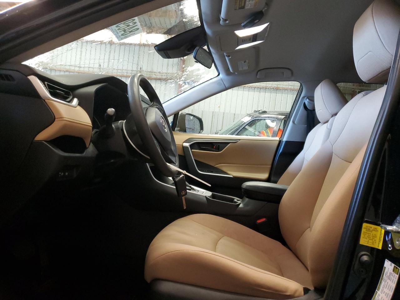 2022 Toyota RAV 4 - Image 7