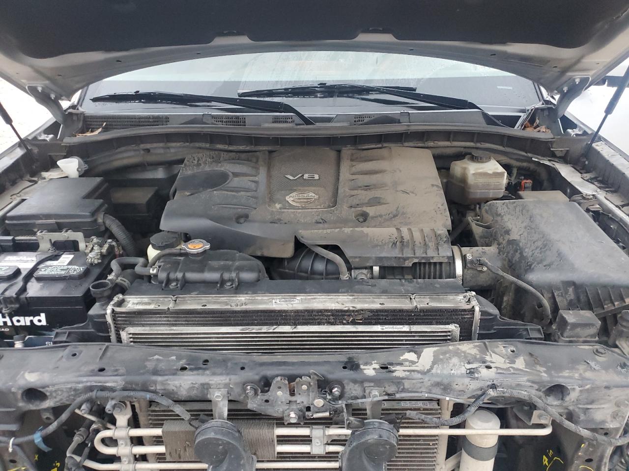 2018 Nissan Armada - Image 12