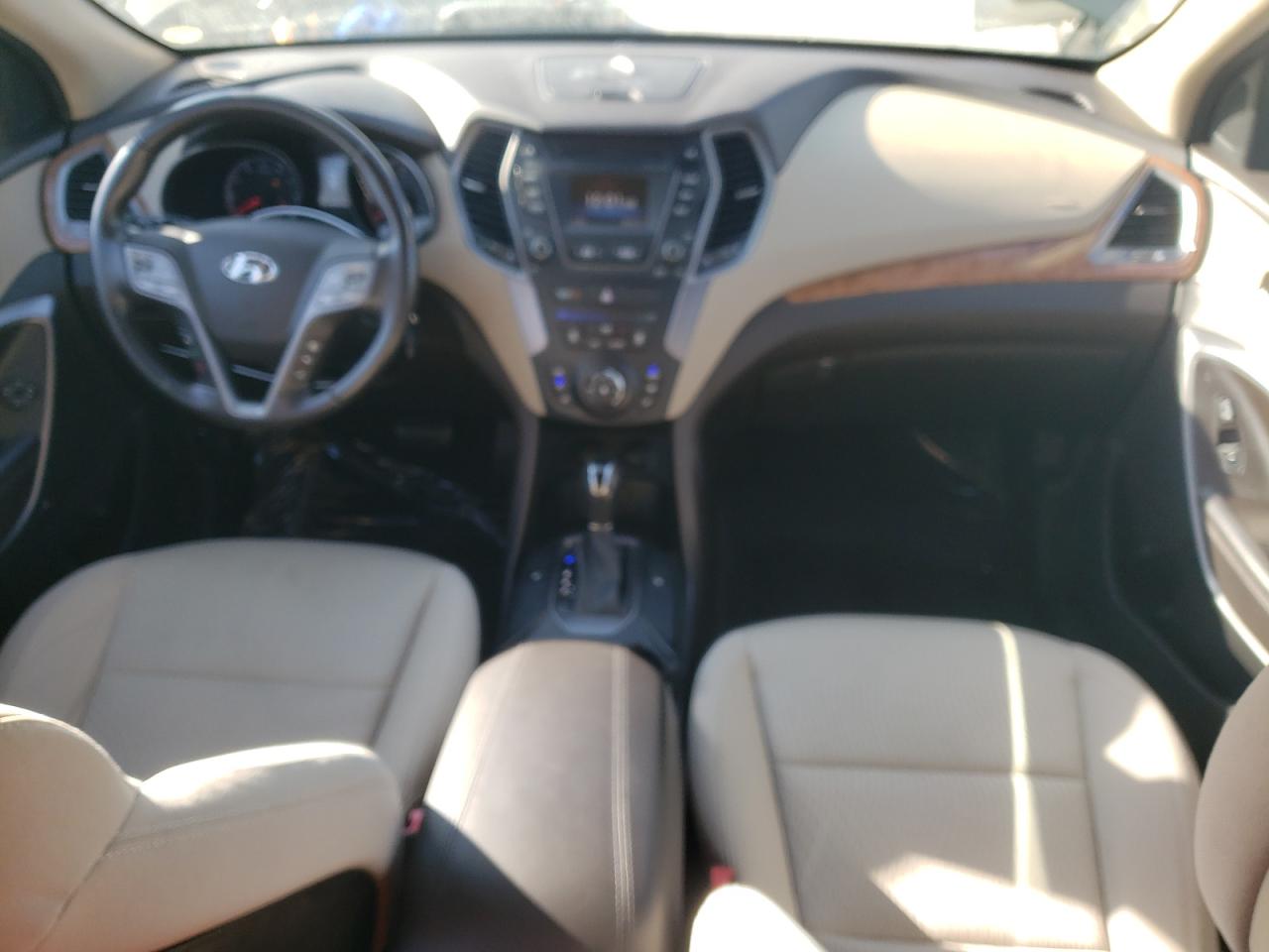 2014 Hyundai Santa Fe - Image 8