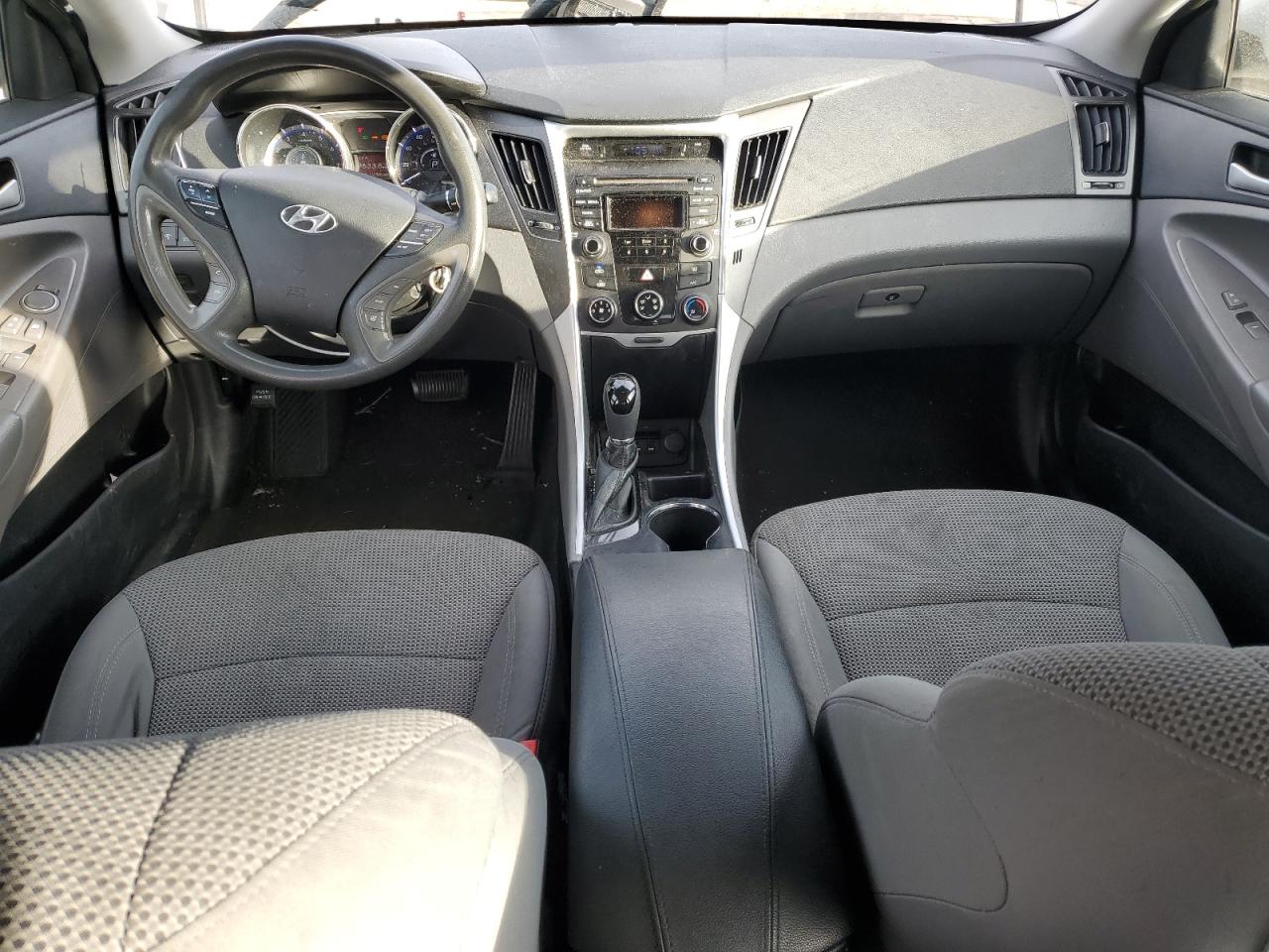 2014 Hyundai Sonata - Image 8