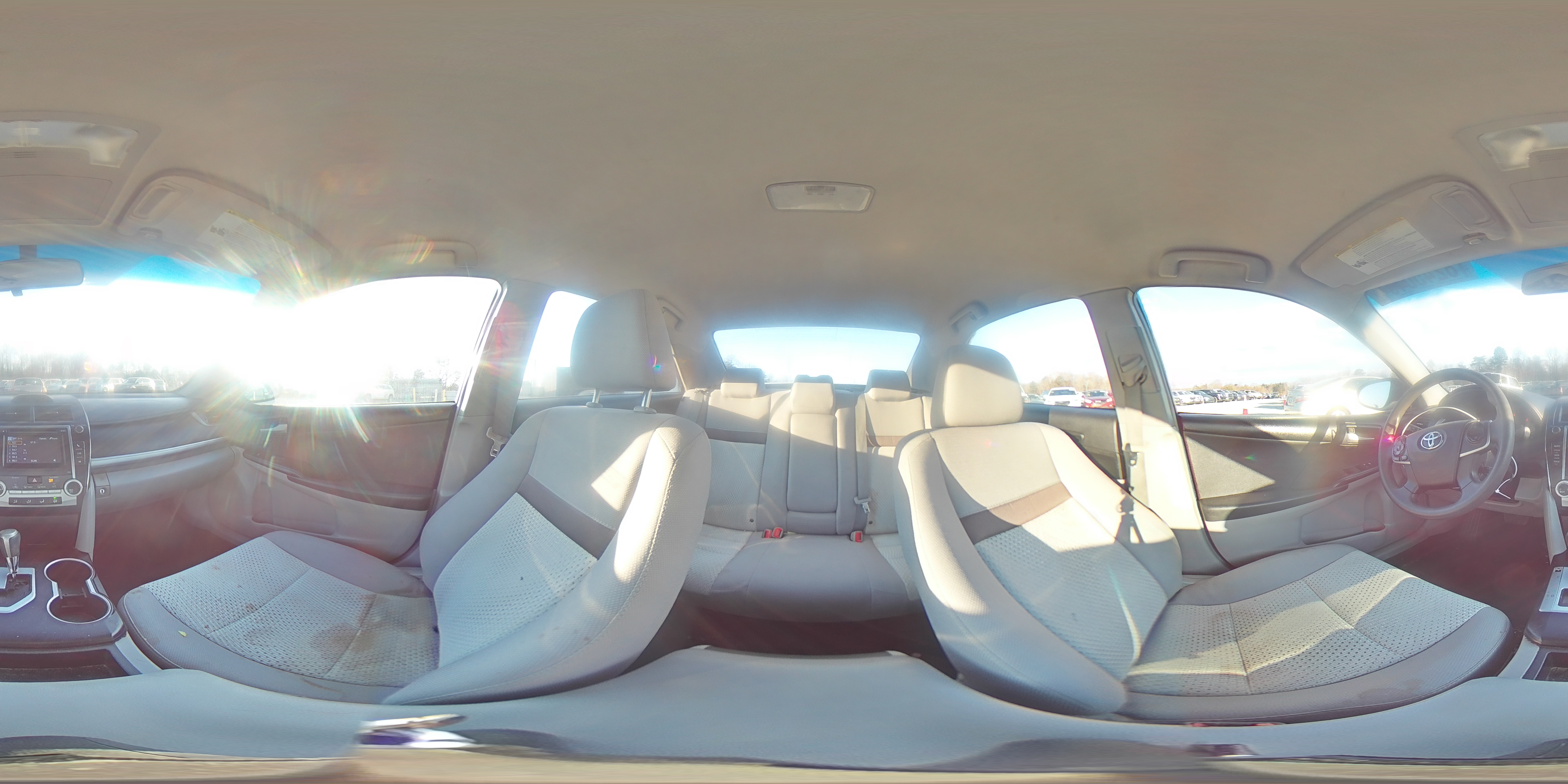 2014 Toyota Camry - Image 13