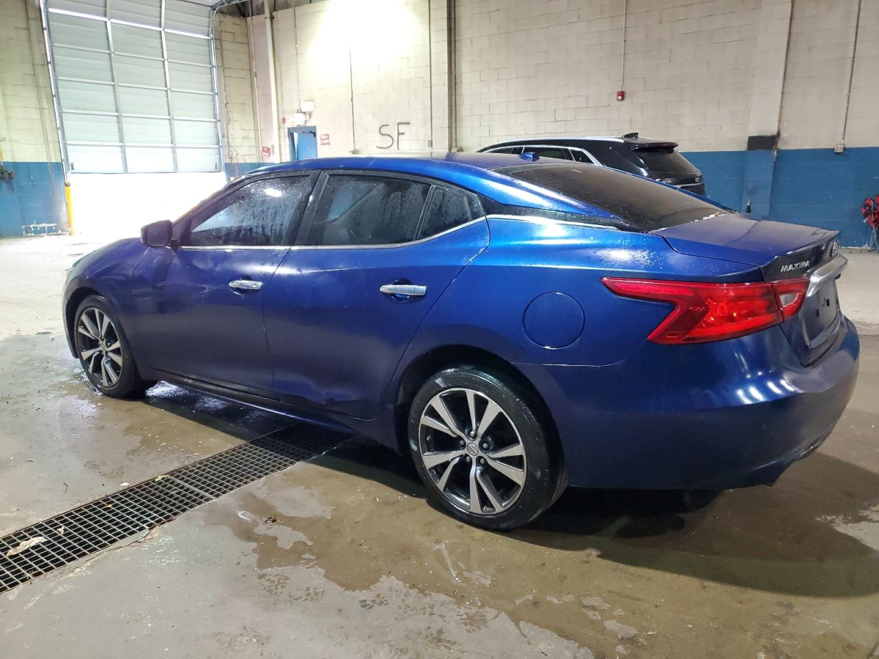 2017 Nissan Maxima - Image 2