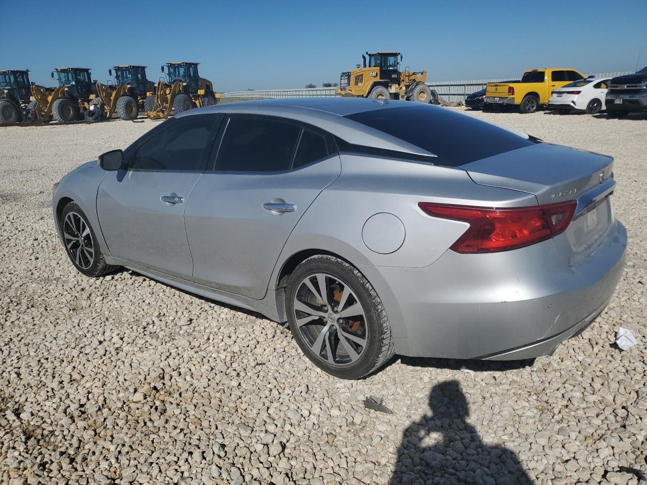 2018 Nissan Maxima - Image 2