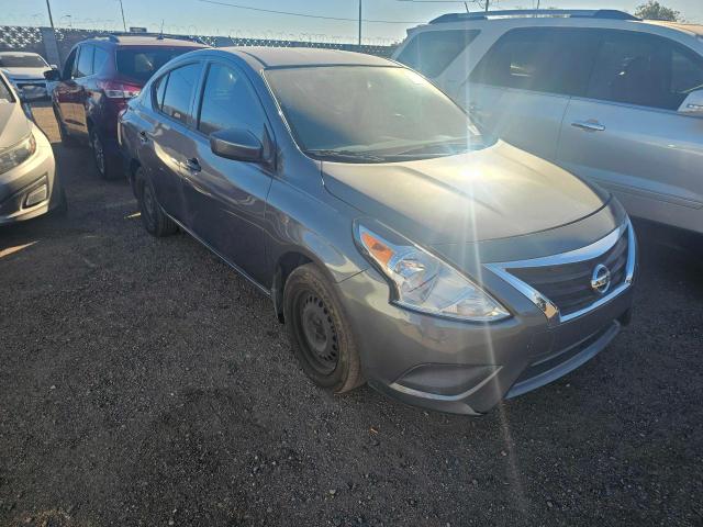  NISSAN VERSA 2019 Вугільний