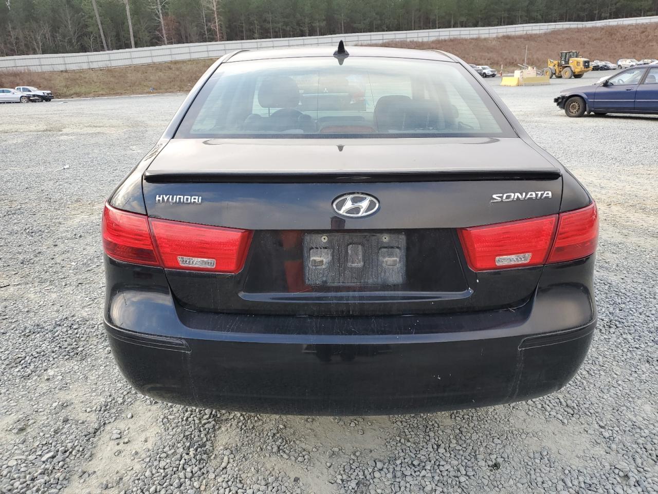 2009 Hyundai Sonata - Image 6