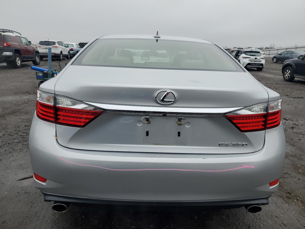 2013 Lexus ES - Image 6