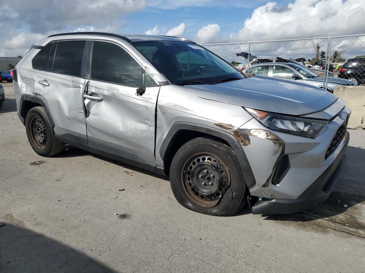 2021 Toyota RAV 4 - Image 4