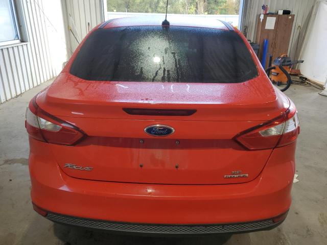  FORD FOCUS 2014 Czerwony