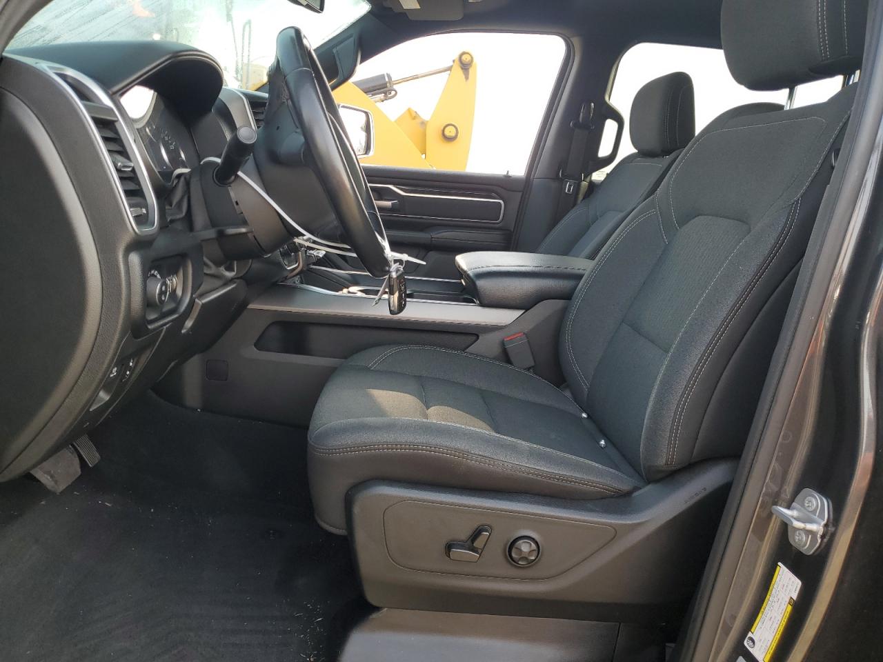 2019 RAM 1500 - Image 7