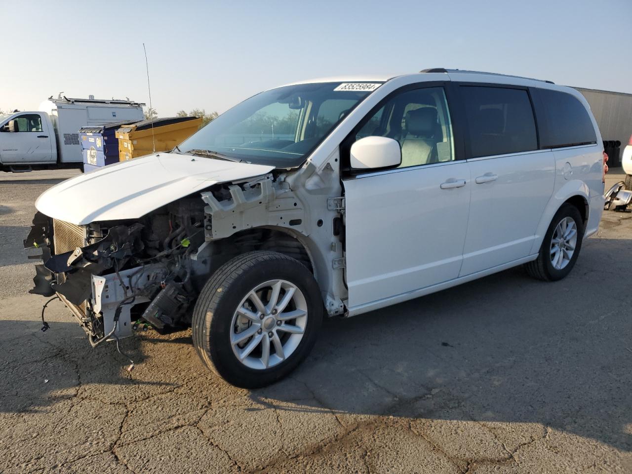 2019 Dodge Caravan - Image 1